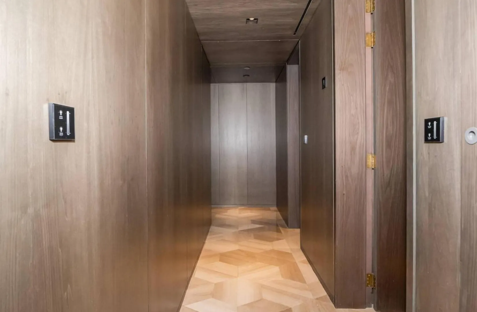 Five Palm Residence - Elegant Home Dubai 0*,  United Arab Emirates