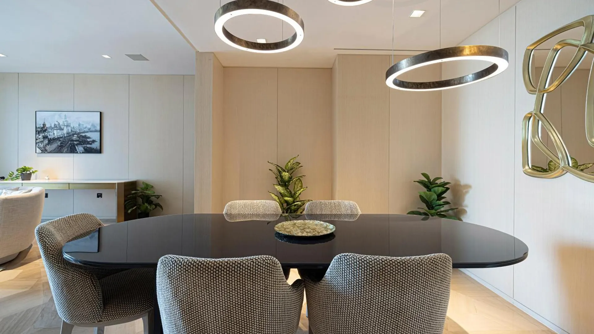 Five Palm Residence - Elegant Home Dubai Apartment