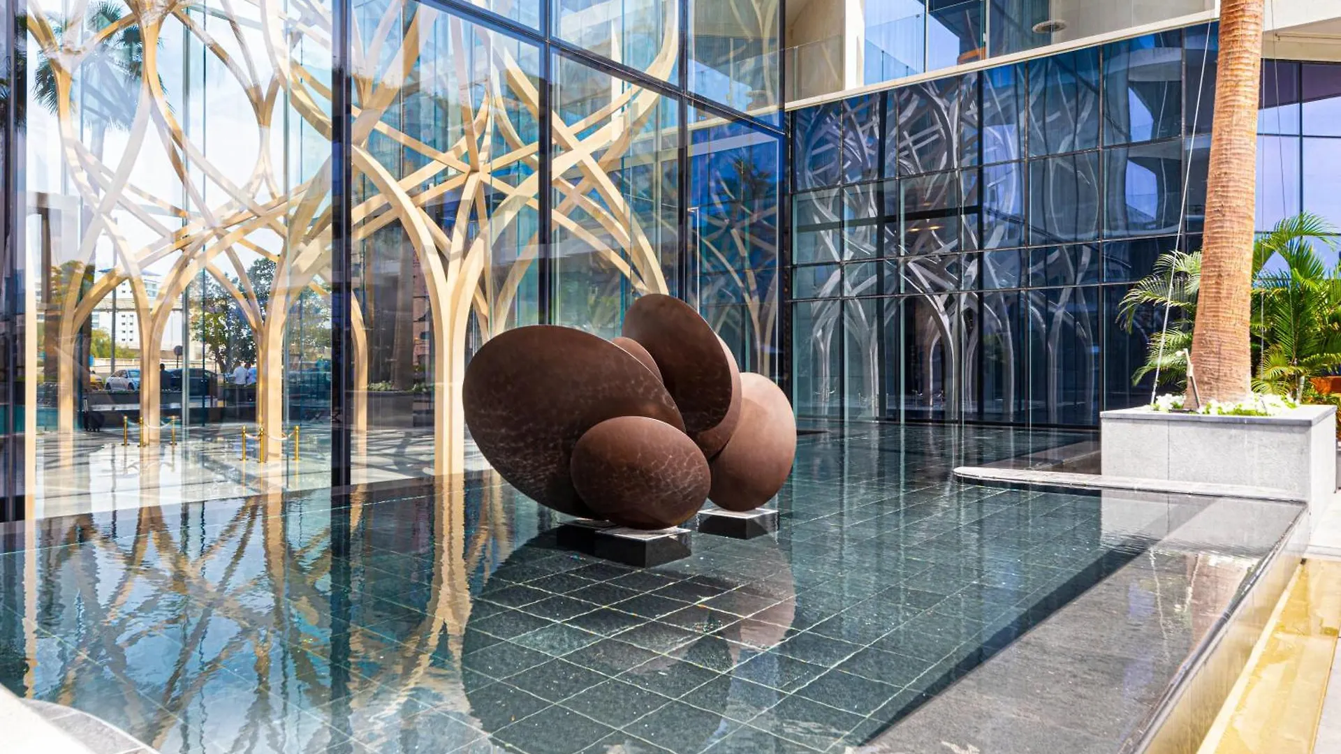 Five Palm Residence - Elegant Home Dubai