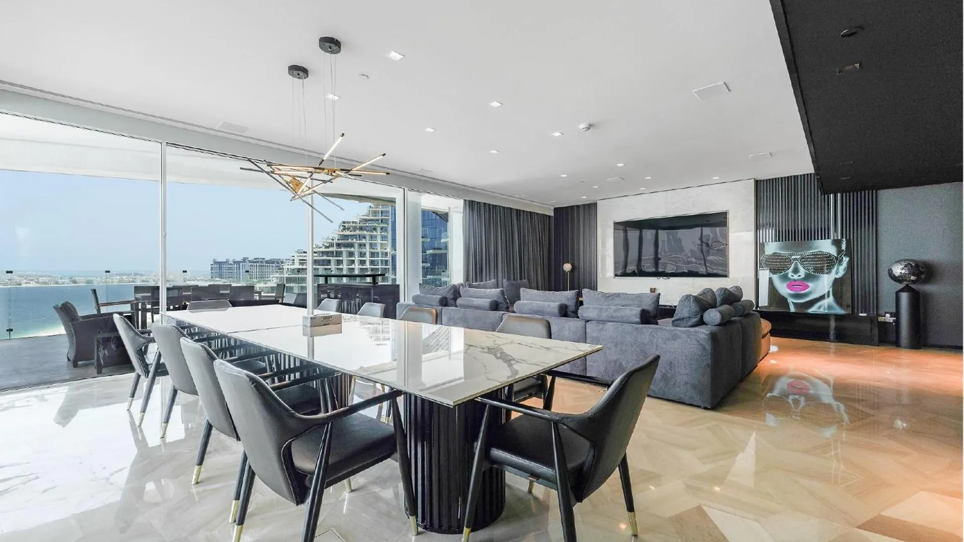 Five Palm Residence - Elegant Home Dubai