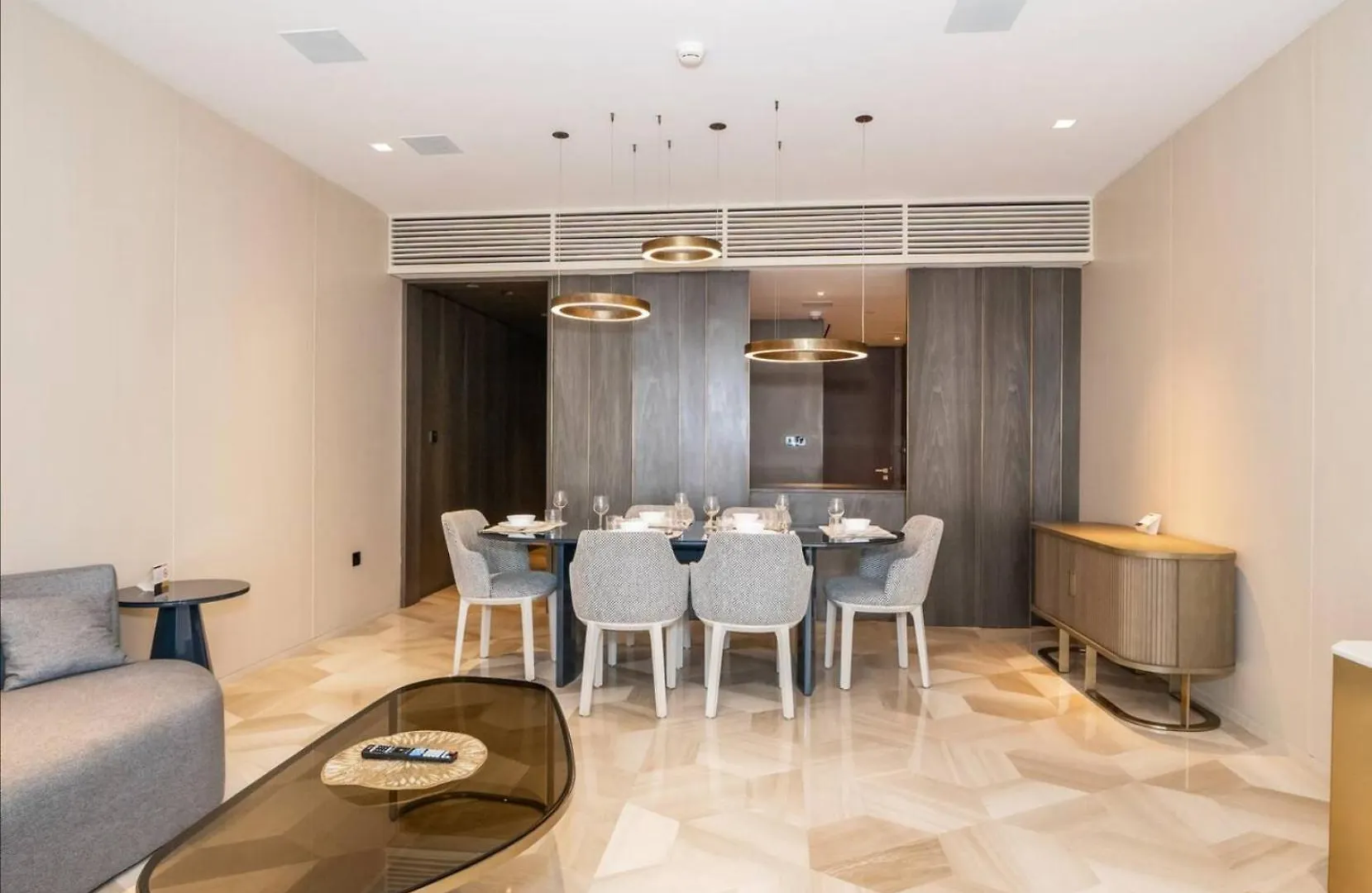 Five Palm Residence - Elegant Home Dubai 0*,  United Arab Emirates